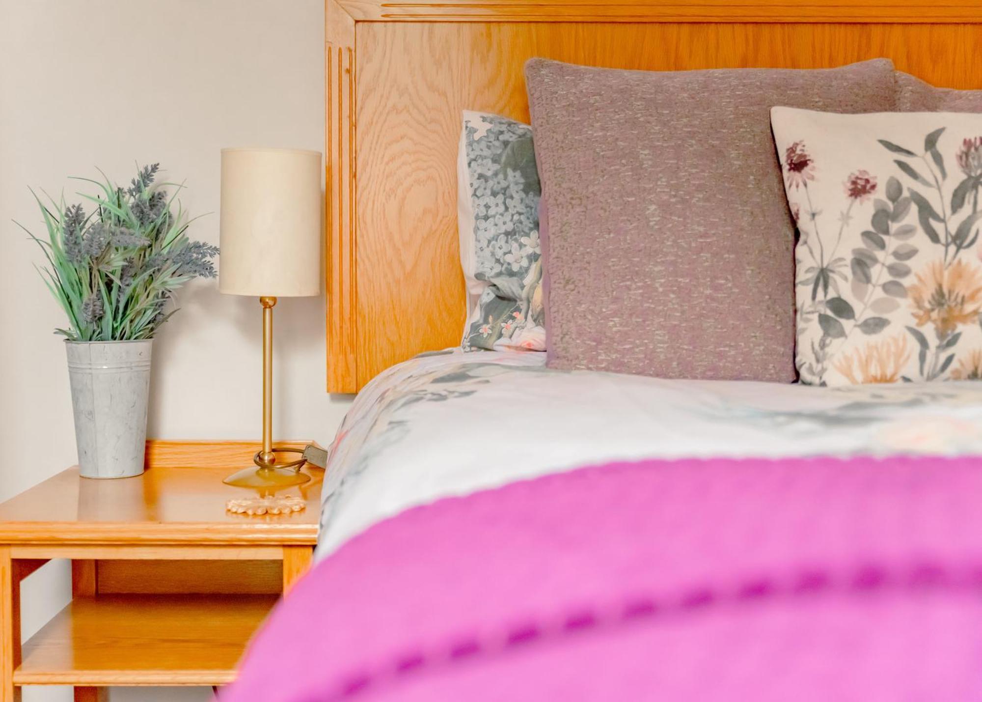 Purple Cloud Cottage Portsmouth Ngoại thất bức ảnh