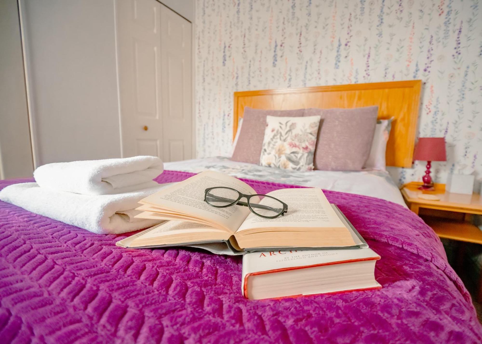 Purple Cloud Cottage Portsmouth Ngoại thất bức ảnh