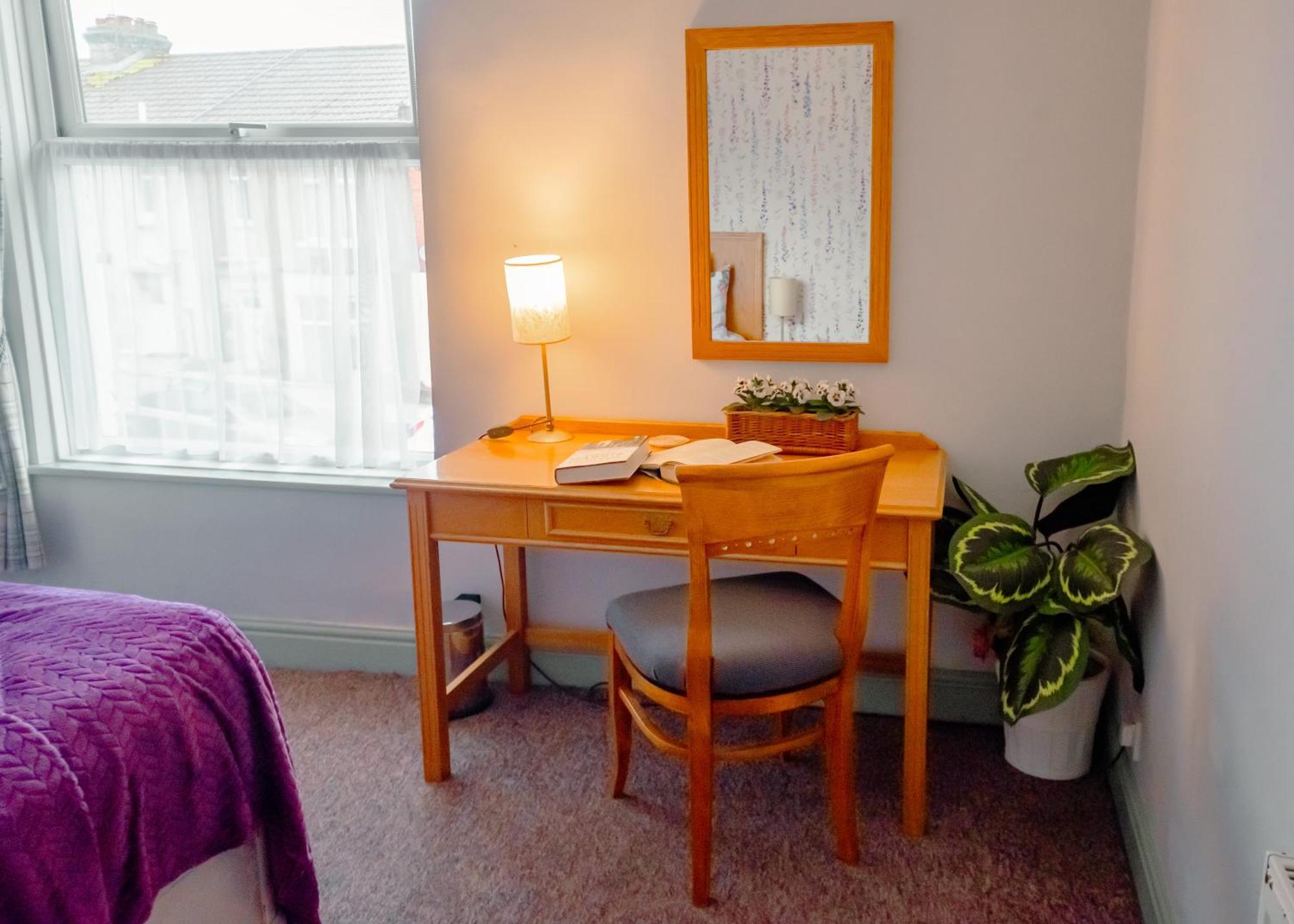 Purple Cloud Cottage Portsmouth Ngoại thất bức ảnh